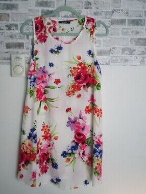 Girls' Floral Sleeveless Dress - White with Pink & Red Blooms
